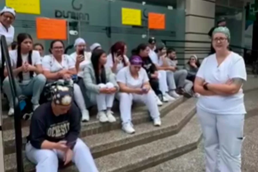 trabajadores Clínica Dumian Armenia