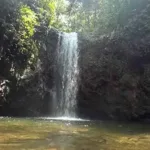 Atracaron caminantes Salto del Hippie Circasia