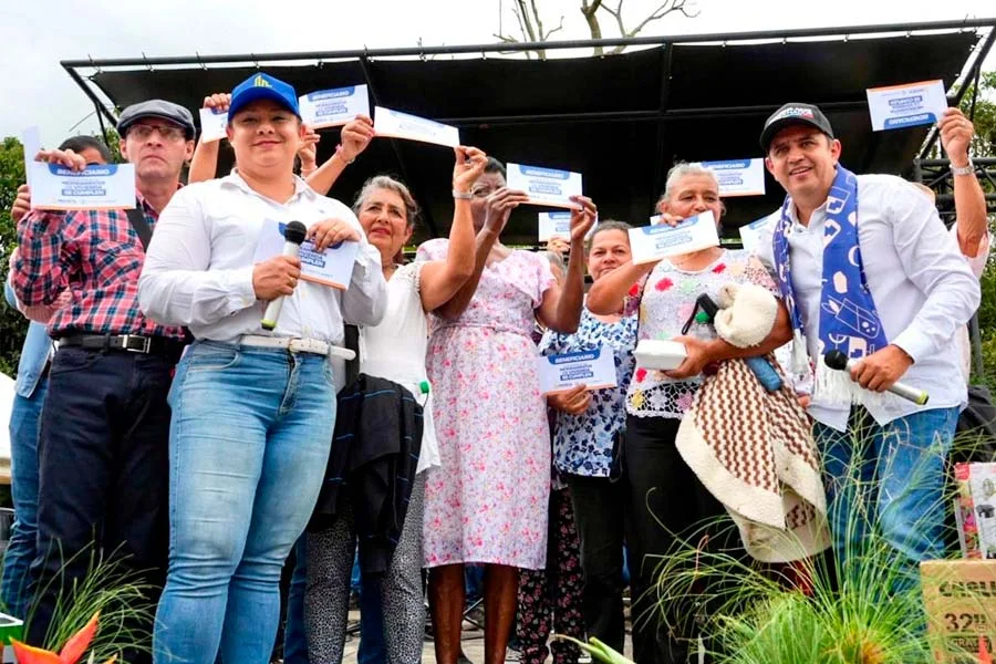 familias de Circasia recibieron subsidios para mejorar sus viviendas