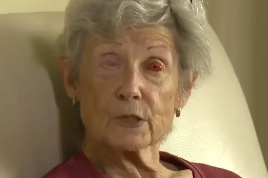 mujer recuperó la vista diente en su ojo