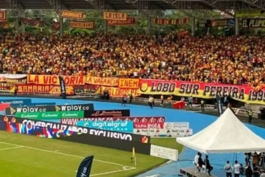 Hinchada Pereira protesta seguridad estadio Centenario