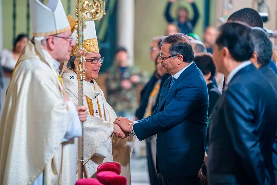 Iglesias deberán pagar impuestos Reforma Tributaria Gobierno Petro