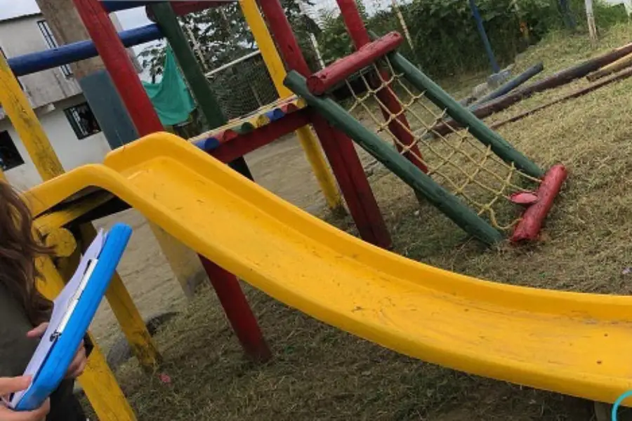recuperación adecuación parques infantiles Armenia